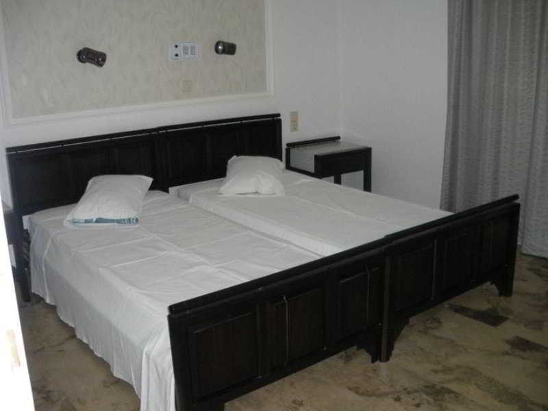 Hotel Anna Apartments Kokkini Hani Extérieur photo
