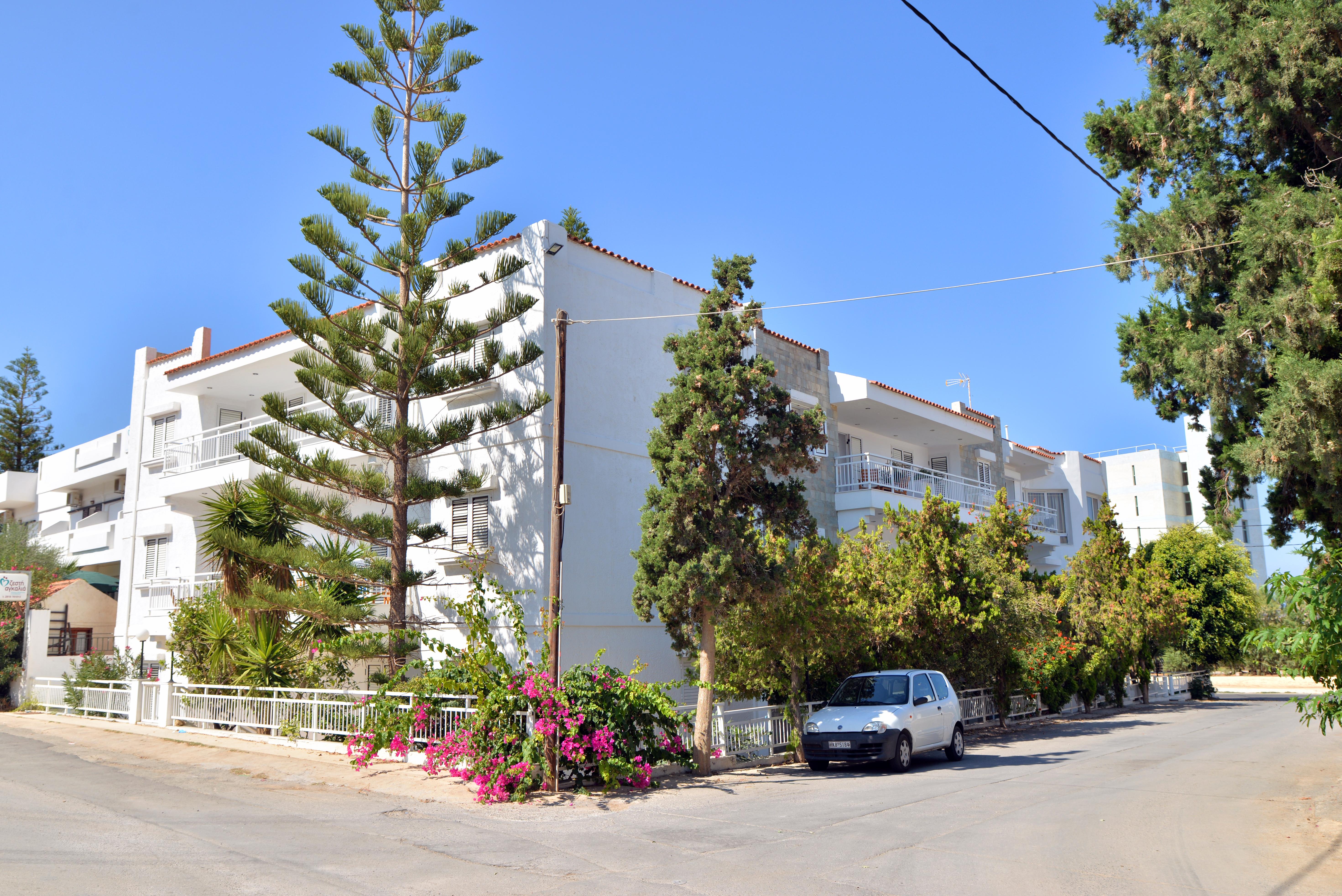 Hotel Anna Apartments Kokkini Hani Extérieur photo