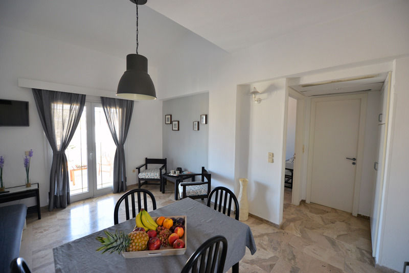 Hotel Anna Apartments Kokkini Hani Extérieur photo