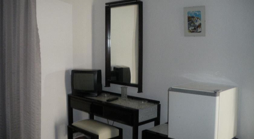 Hotel Anna Apartments Kokkini Hani Extérieur photo