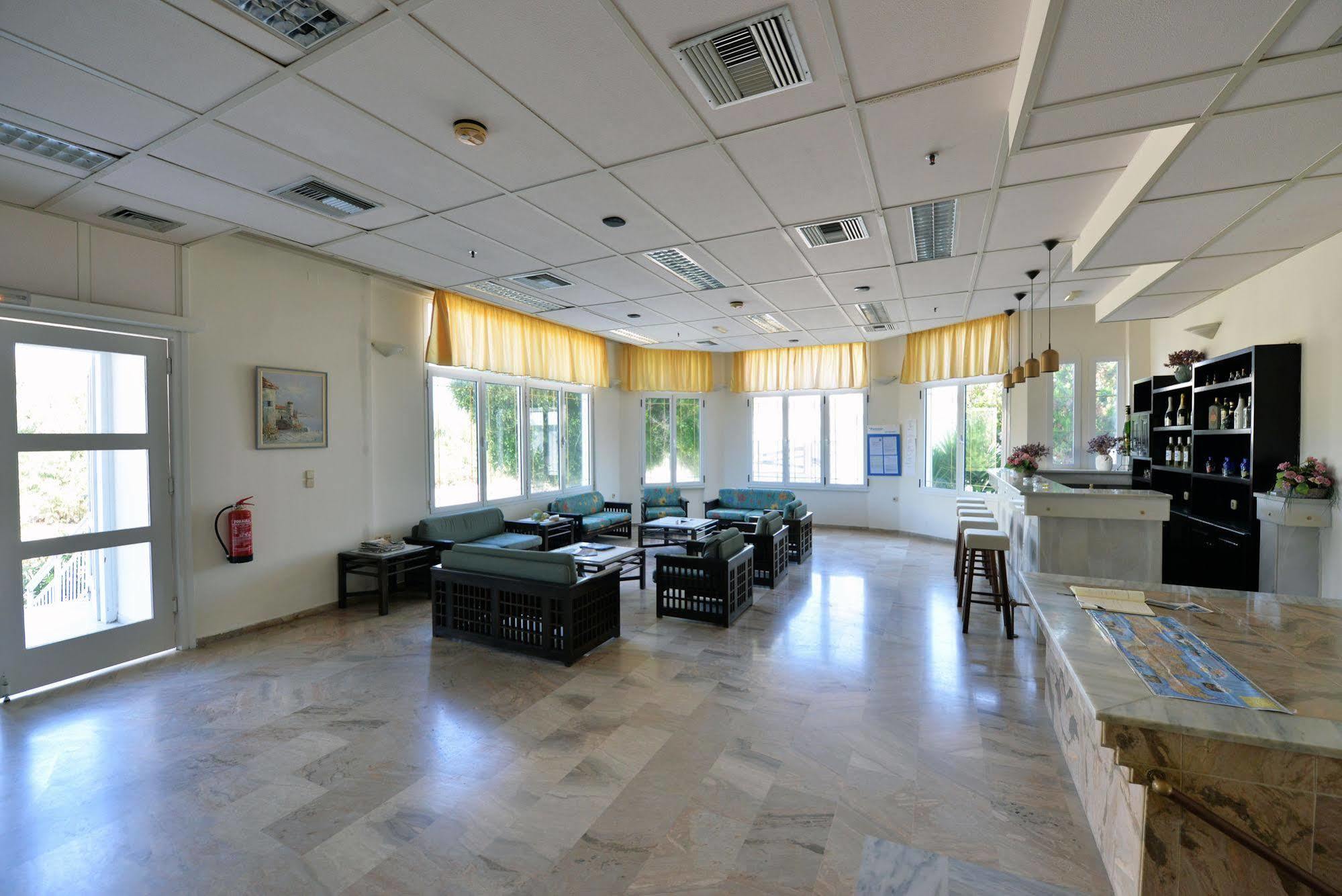 Hotel Anna Apartments Kokkini Hani Extérieur photo
