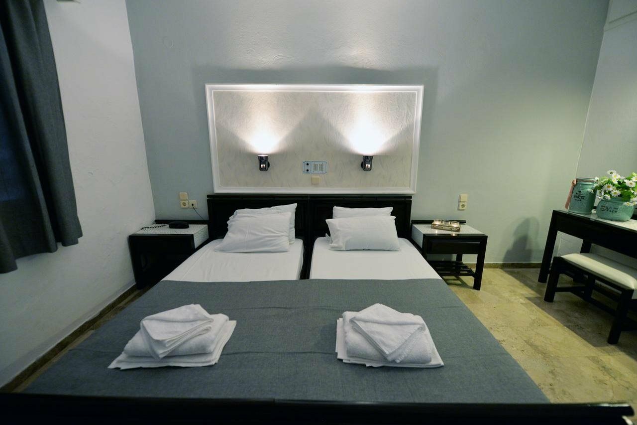 Hotel Anna Apartments Kokkini Hani Extérieur photo